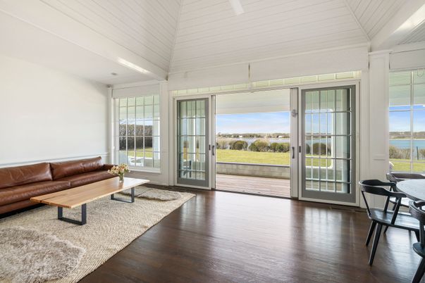 Interior, Living room, Sun Room, Water, Wood Texture Flooring