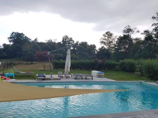 Exterior, Playground, Pool