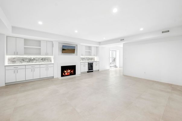Empty room, Fireplace, Interior, Kitchen, Recessed Lighting