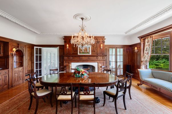 Chandelier, Dining room, Fireplace, Interior, Wood Texture Flooring, Wooden Walls