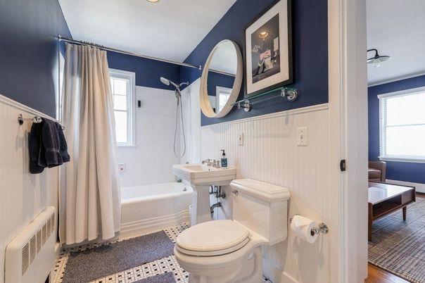 Bathroom, Interior, Recessed Lighting