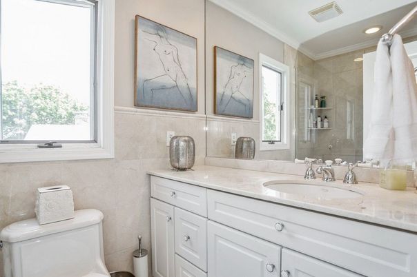 Bathroom, Dual Sink Vanities, Interior, Recessed Lighting