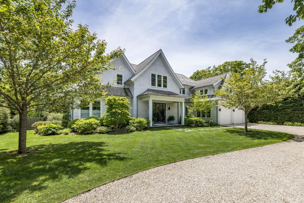 Backyard, Exterior, Facade, Queen Anne Victorian