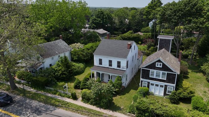 Exterior, Drone