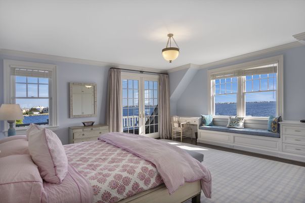 Bedroom, Interior, Water