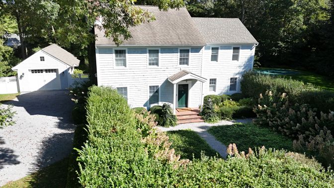 Detached Garage, Exterior