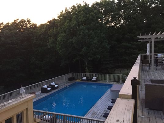 Exterior, Pool