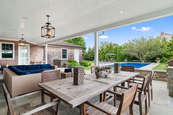 Exterior, Pendant Lights, Pool