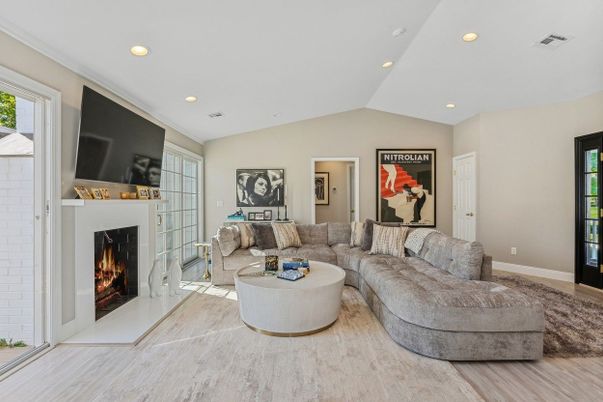 Fireplace, Interior, Living room, Recessed Lighting