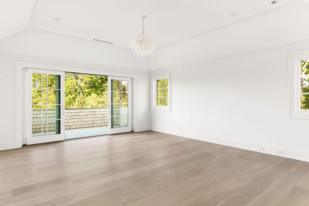 Chandelier, Empty room, Interior, Wood Texture Flooring