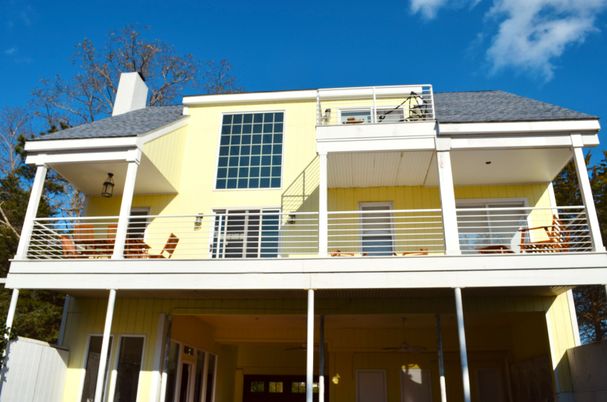 Exterior, Facade, Modern