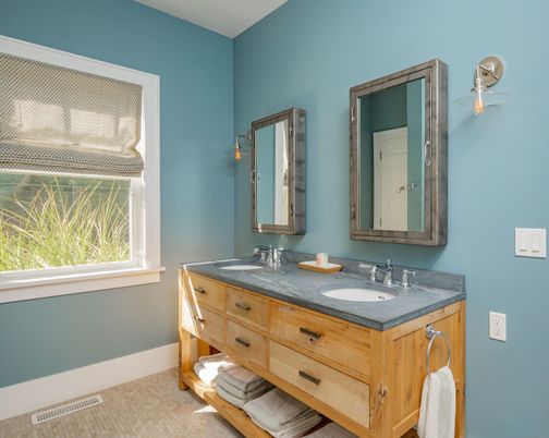 Bathroom, Dual Sink Vanities, Interior