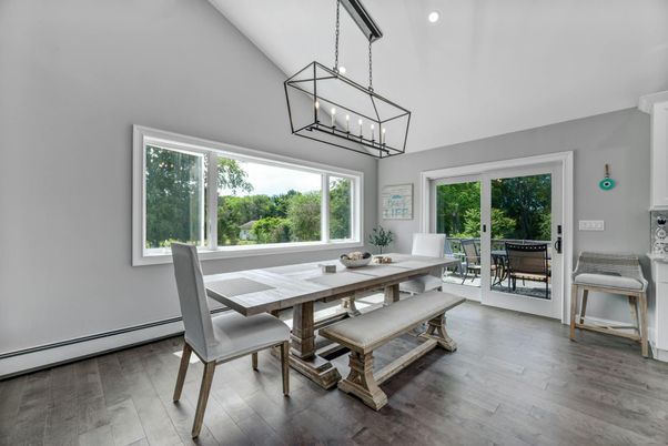 Chandelier, Dining room, Interior, Recessed Lighting, Wood Texture Flooring