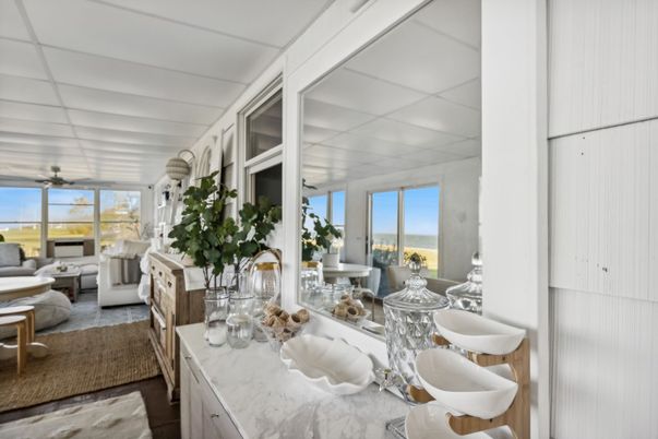 Dining room, Interior, Living room, Water