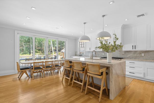 Dining room, Interior, Kitchen, Pendant Lights, Recessed Lighting, Wood Texture Flooring