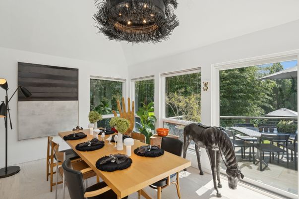Chandelier, Dining room, Interior