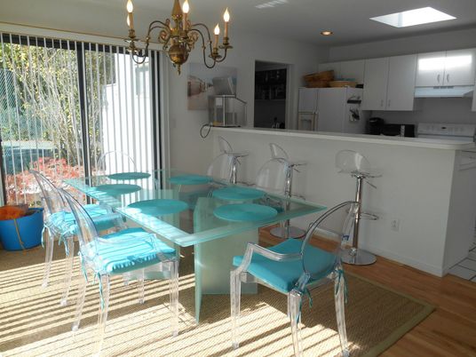 Chandelier, Dining room, Interior, Kitchen, Recessed Lighting, Wood Texture Flooring