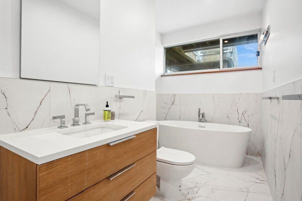 Bathroom, Free Standing Baths, Interior, Marble, Marble Walls