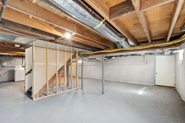 Interior, Washer, Wooden Beams, Wooden Ceilings