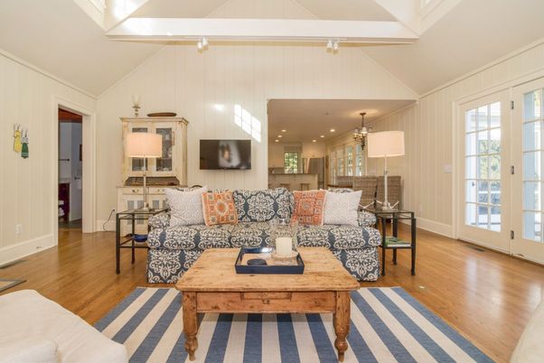 Interior, Kitchen, Living room, Pendant Lights, Recessed Lighting, Wood Texture Flooring