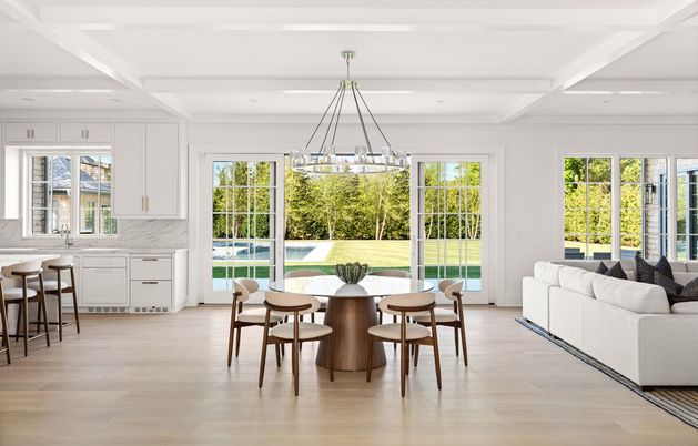 Chandelier, Dining room, Interior, Pendant Lights, Recessed Lighting, Wood Texture Flooring