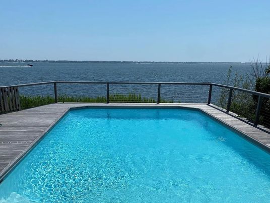 Exterior, Pool, Water