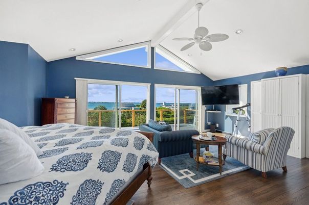 Bedroom, Interior, Recessed Lighting, Water, Wood Texture Flooring