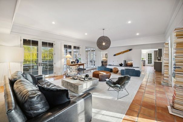 Interior, Living room, Pendant Lights, Recessed Lighting