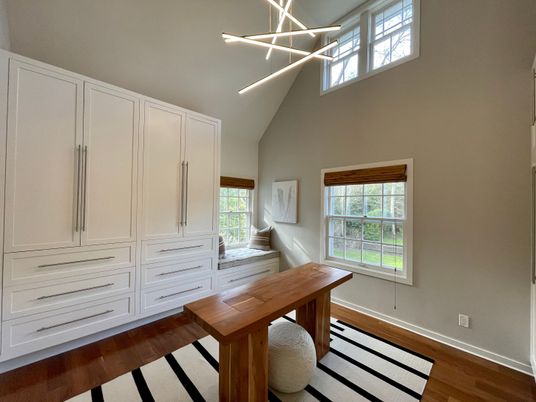 Interior, Pendant Lights, Wood Texture Flooring