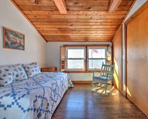 Bedroom, Interior, Water, Wooden Ceilings, Wood Texture Flooring