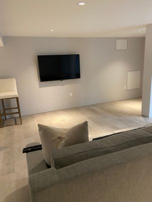 Interior, Recessed Lighting, Wood Texture Flooring