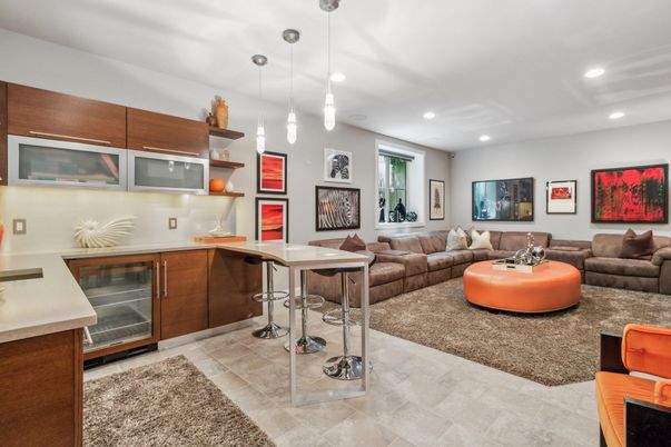 Interior, Living room, Pendant Lights, Recessed Lighting