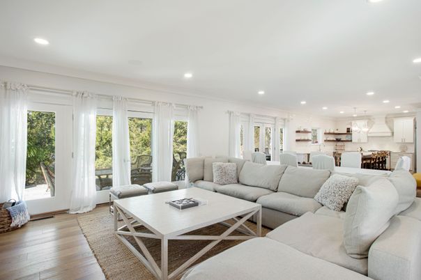 Interior, Kitchen, Living room, Pendant Lights, Recessed Lighting, Wood Texture Flooring