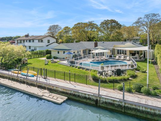 Exterior, Lake, Pool