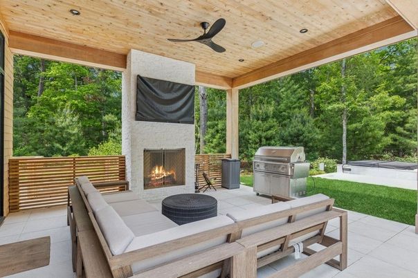 Exterior, Fireplace