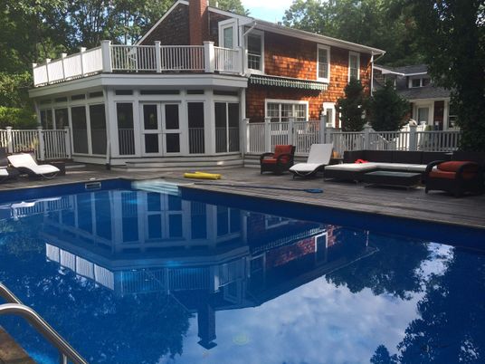 Exterior, Pool