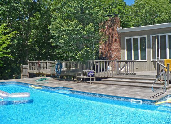Exterior, Pool