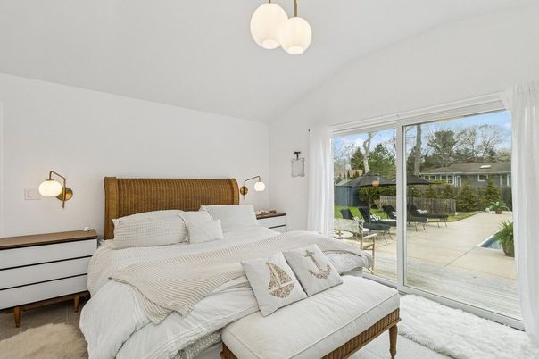 Bedroom, Interior, Pendant Lights