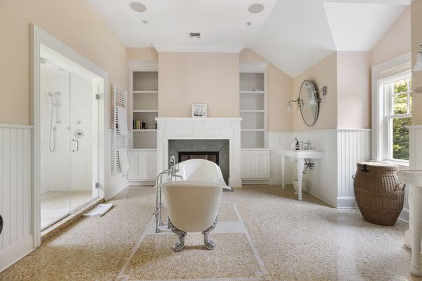 Fireplace, Interior, Recessed Lighting