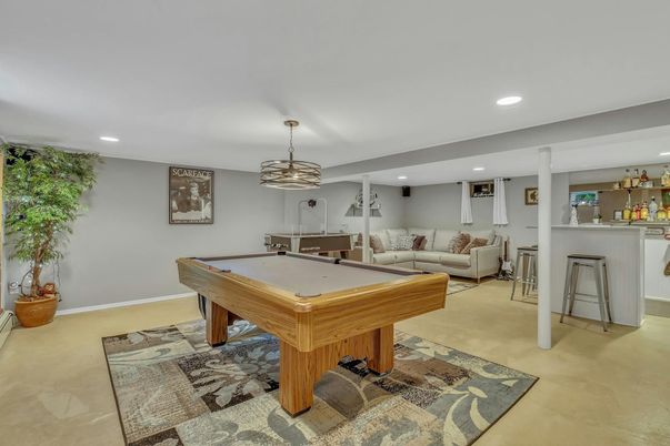 Billiard Table, Game Room, Interior, Living room, Pendant Lights, Recessed Lighting