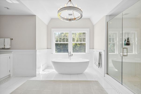 Bathroom, Free Standing Baths, Glass Shower, Interior, Pendant Lights, Recessed Lighting