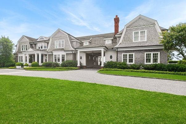 Backyard, Exterior, Facade, French Provincial