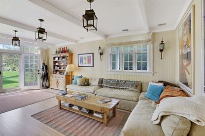 Interior, Living room, Pendant Lights, Wood Texture Flooring