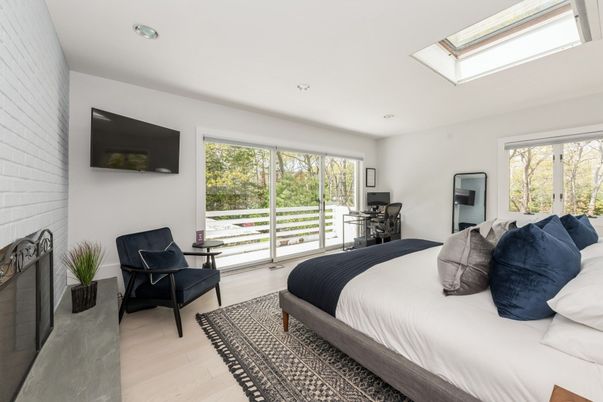Bedroom, Fireplace, Interior, Recessed Lighting, Wood Texture Flooring