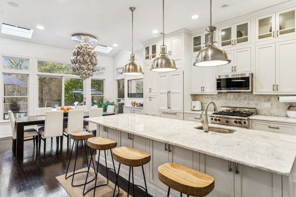 Dining room, Interior, Kitchen, Pendant Lights, Recessed Lighting, Stainless Steel Appliances, Wood Texture Flooring