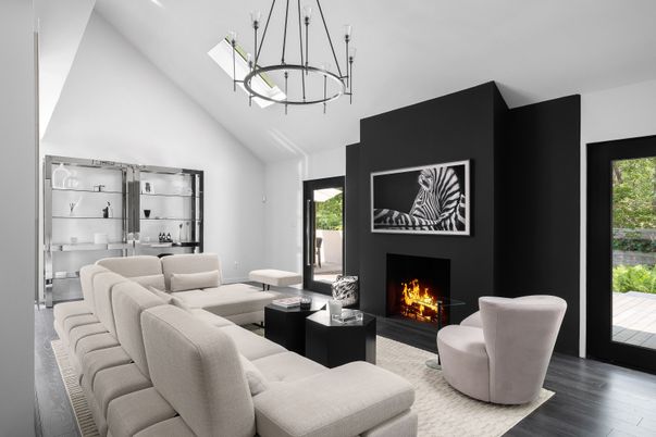 Chandelier, Fireplace, Interior, Living room, Pendant Lights, Wood Texture Flooring