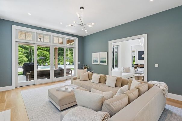Interior, Living room, Pendant Lights, Recessed Lighting, Wood Texture Flooring