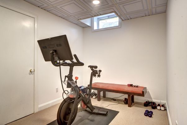 Fitness Equipment, Interior, Recessed Lighting