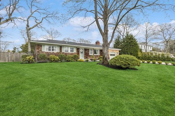 Backyard, Exterior, Facade, Brick Facade, Cape Cod