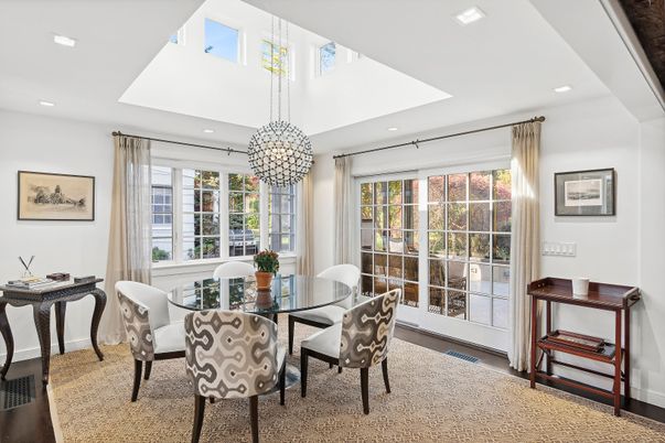 Dining room, Interior, Pendant Lights, Recessed Lighting